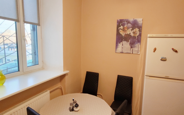 V Tsentre Na Lenina S Liftom Flat