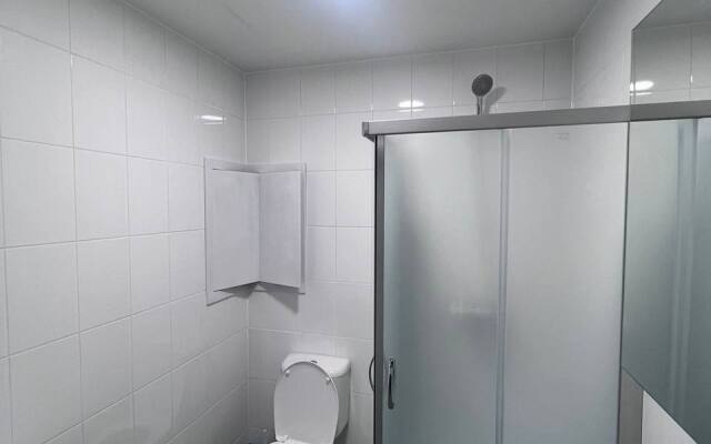Na Strelkovom pereulke Flat