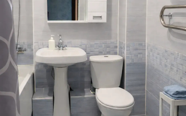 Apartamenty na Gagarina 82a do 4 Cel Patnica Set' Posutocnyh Kvartir