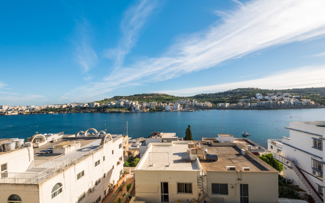 Bay View Apartment by Getaways Malta