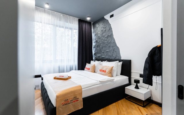 KeyGo #0122, 1 Bedroom, City Center Apartments
