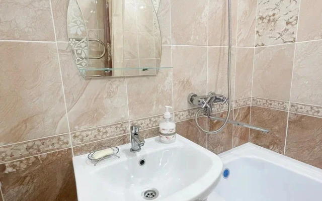 Na Oktyabryskoy Ulitse Flat
