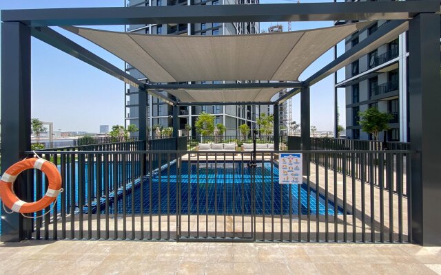 GLOBALSTAY. Creek Edge Tower Elegant Apartment Hotel