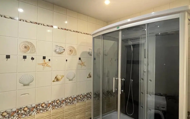 Апартаменты Уютные 3-комнатные на Июльских Днях 1к1