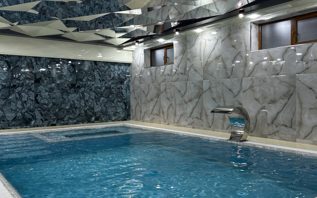 Hayat Plaza Hotel & Spa