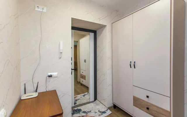 Na Prospekte Okeanskiy 90 Flat