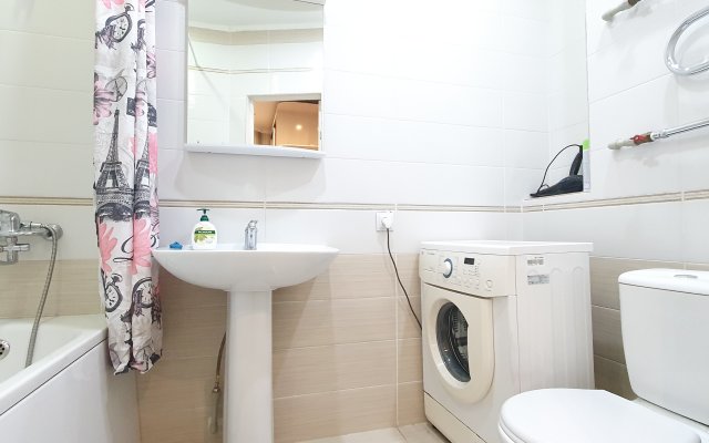 Апартаменты  с 2-мя кроватями и одноместный диван в центре Астаны