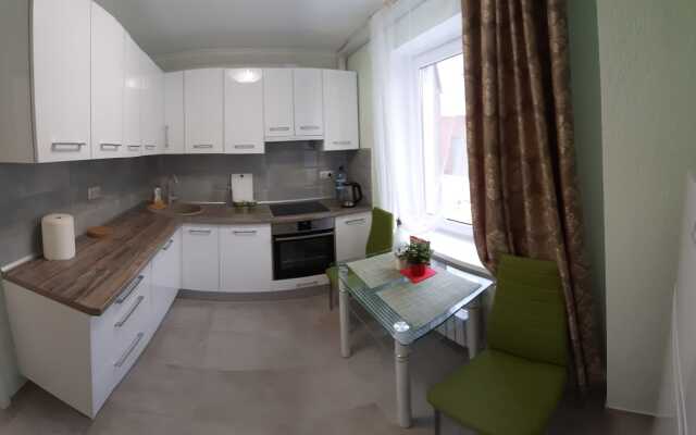 Na Gorkogo 12 Flat