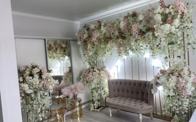 Частный Дом 2 Часть на Поэтической 44