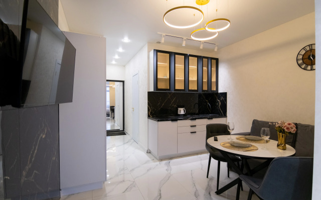 Premium S Yevroremontom Apartments