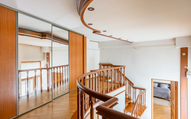 Art Home U Ermitazha 7 Komnat S Vidom Na Nevu Ap[artments