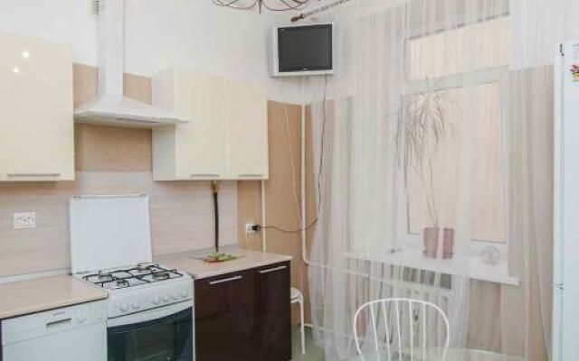 Апартаменты Дегтярная 20