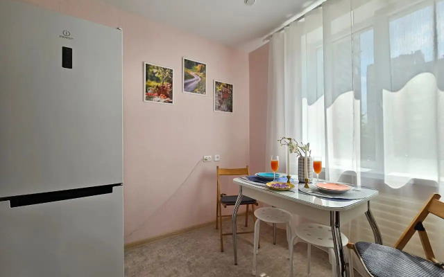 Zhivi Uyutno Flat