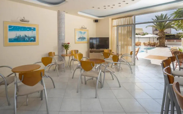Cosmi Apartments Hotel