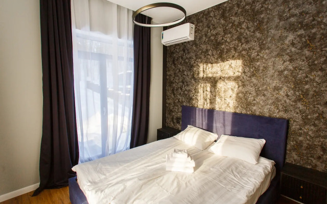 Daymond Private house