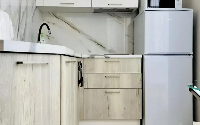 Yevrodvushka v Nizhneimeretinskoj Bukhte Flat