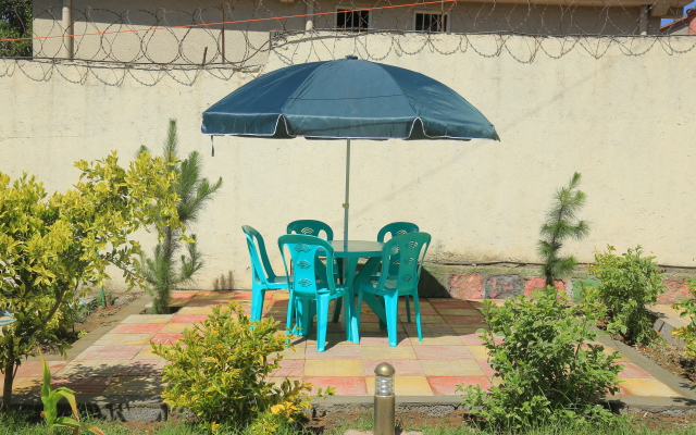 Avi Pension Guest House