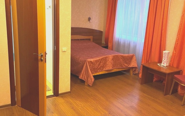Pribrezhnyij Yarburg Park Hotel