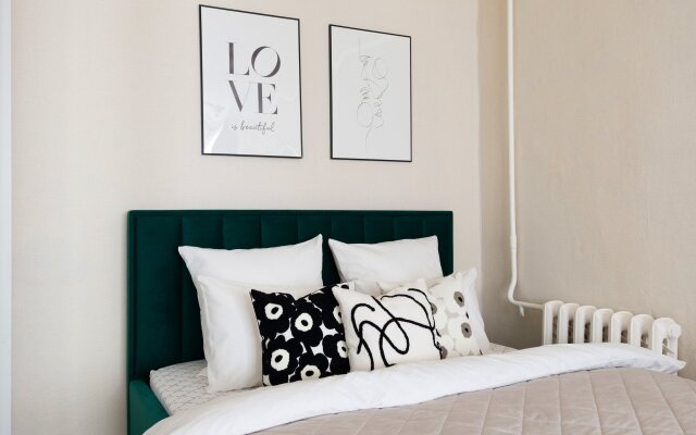 Uyutnye Apartamenty Ekonom Klassa V Samom Tsentre Tyumeni Apartments