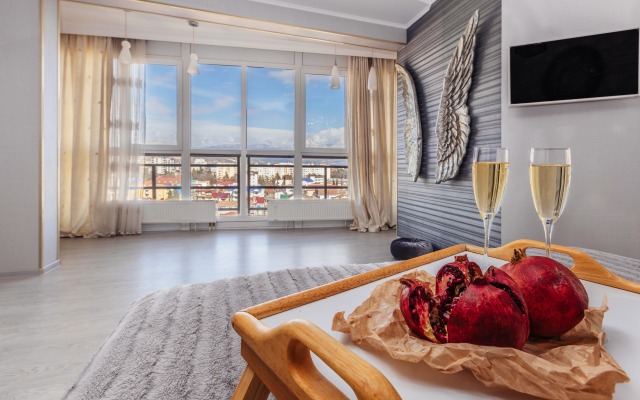 Per. Bogdana Khmelnitskogo 10 Flat