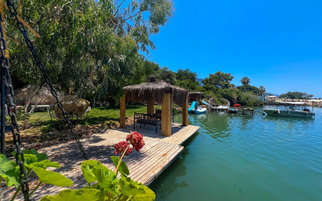 Lagoon Boutique Hotel