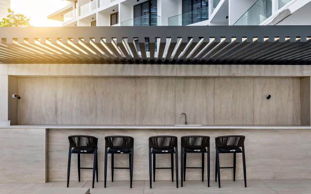 Modern Studio at Paragon Apartments
