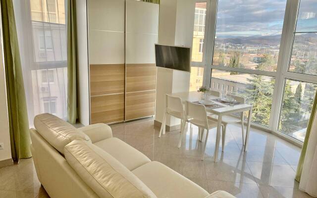 Panoramic studio Mountain view. Sunrayhome Apartments