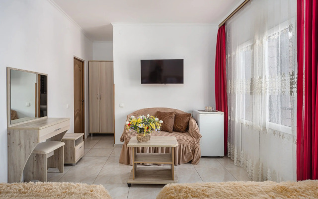 Nikoletta Hotel