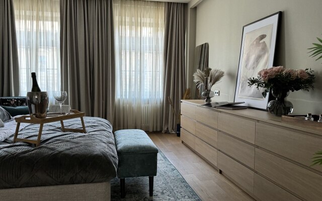 Апартаменты D apartments на Большой Морской