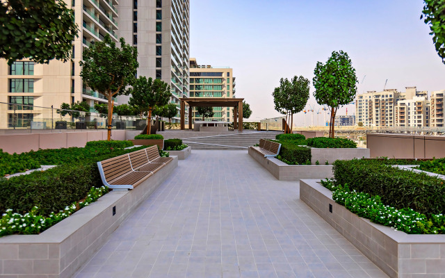 Uyutnye 1Br Apartamenty v Creek Harbour Apartments
