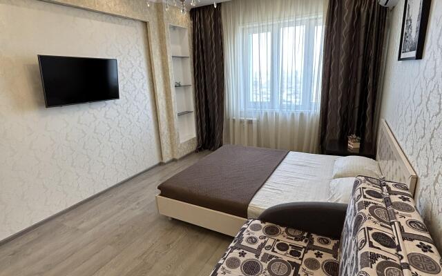 V Rayone Areny Yerofey Flat