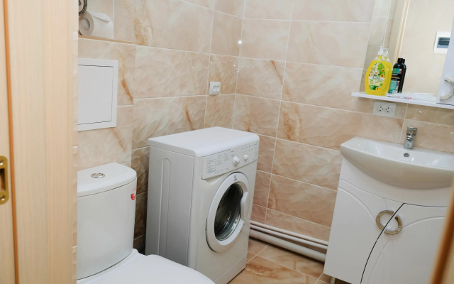 Bukhar Zhirau 44 V Serdtse Goroda Flat