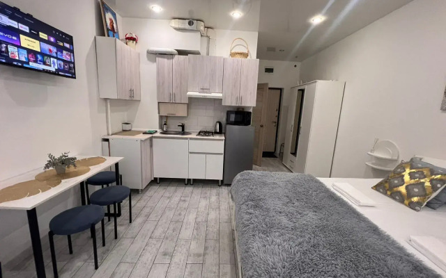 Mirny, Kuvshinok 8 Flat