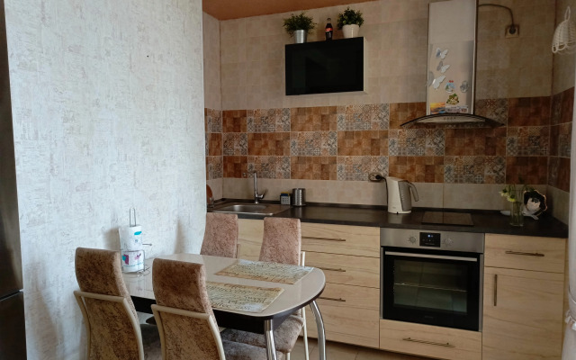 Na Levoberezhye Flat