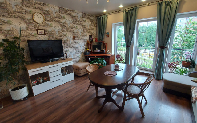 Апартаменты Кайрос с видом на озеро