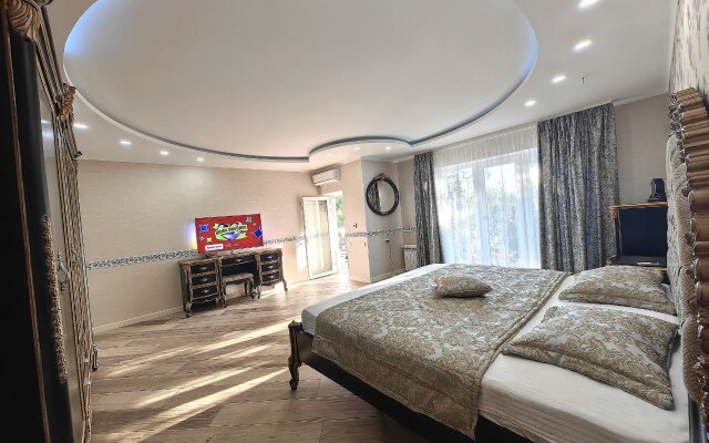 Sosnovyij Raj Villa