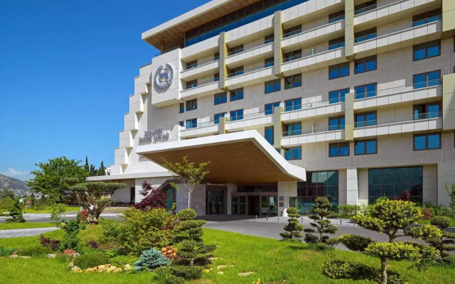 Sheraton Grand Tbilisi Metechi Palace Hotel