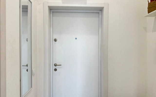 Квартира Двухкомнатная просторная и уютная ArtApart