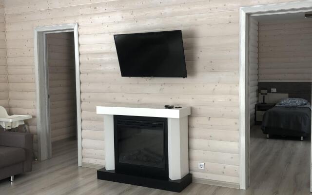 Частный Дом На Берегу Реки