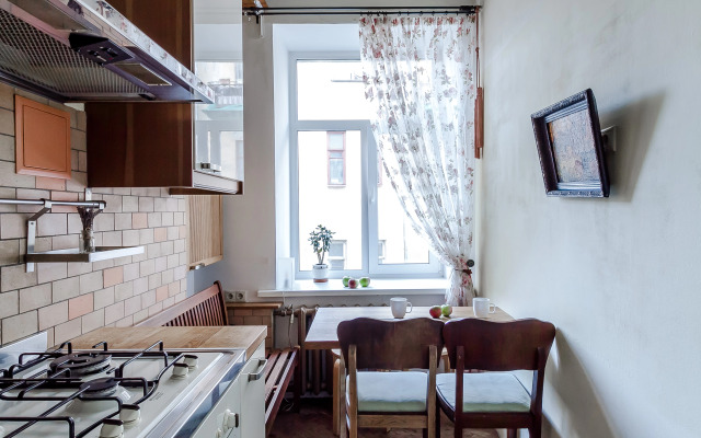 Vintazhnaya Na Svechnom Flat