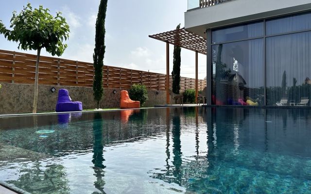 DrVilla Suits Villa