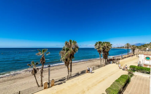 All About Villa Marina Mariola
