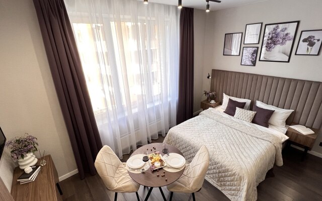 Biznes Apartmenty V Samom Serdtse Goroda Apart Otel