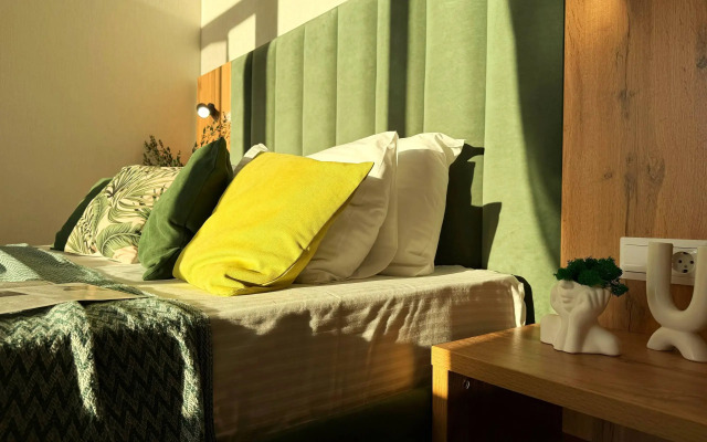 Апартаменты с балконом. 3 минуты до пляжа. Для четверых гостей.