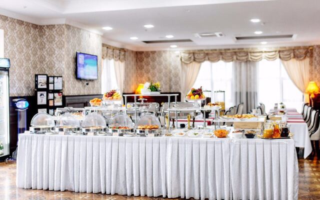 Plaza Bishkek Hotel