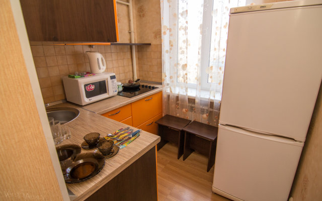 Ulitsa Oktyabrskaya 24 (flat 5) One-Bedroom Apartments