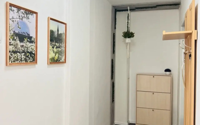 Ryadom s Yuzhnym Vokzalom Flat