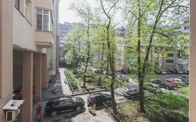 GM Apartments v Dome na Naberezhnoy Flat