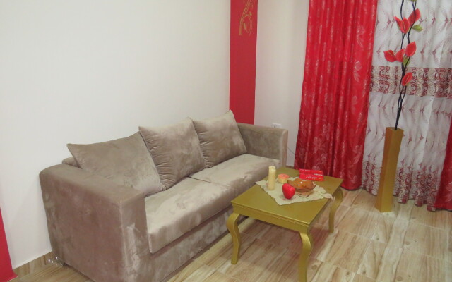 Yin Yang Ryadom S Morem RedSeaLine Apartments