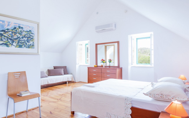 Вилла Traditional Bonaca Sumartin Brac Island